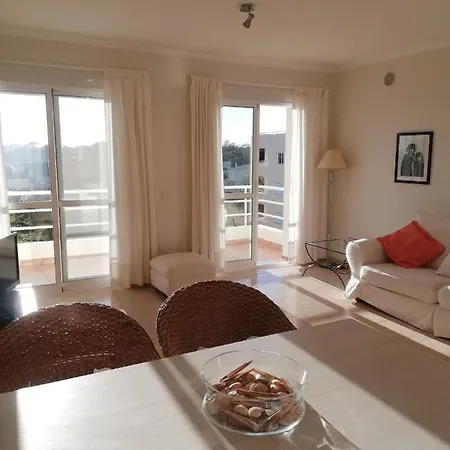 Casa Rita E Felix * Quarteira